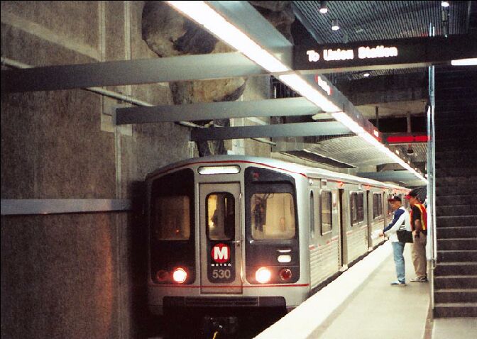 la-rrt-trn-vermont-beverly-stn-pax-19990