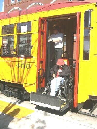 Little Rock streetcar, boarding wheelchair
