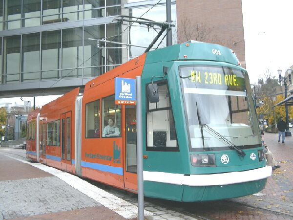 Portland LRT streetcar